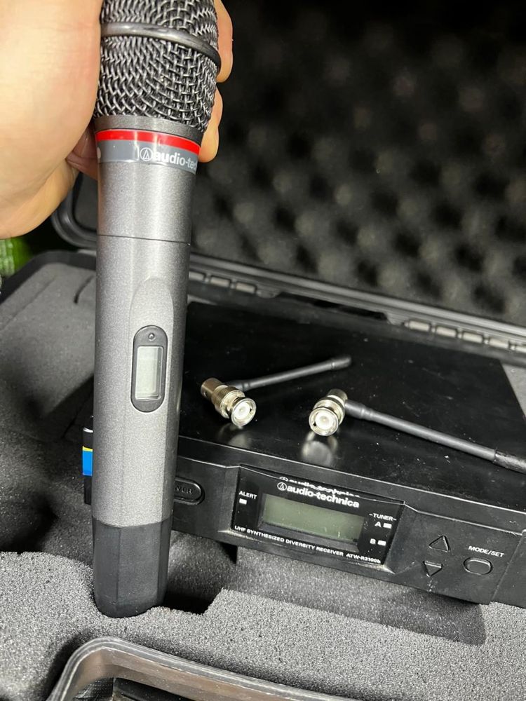Радиомикрофон оригинал 100%  Audio-technica T3000 series\ ATW-R3100b