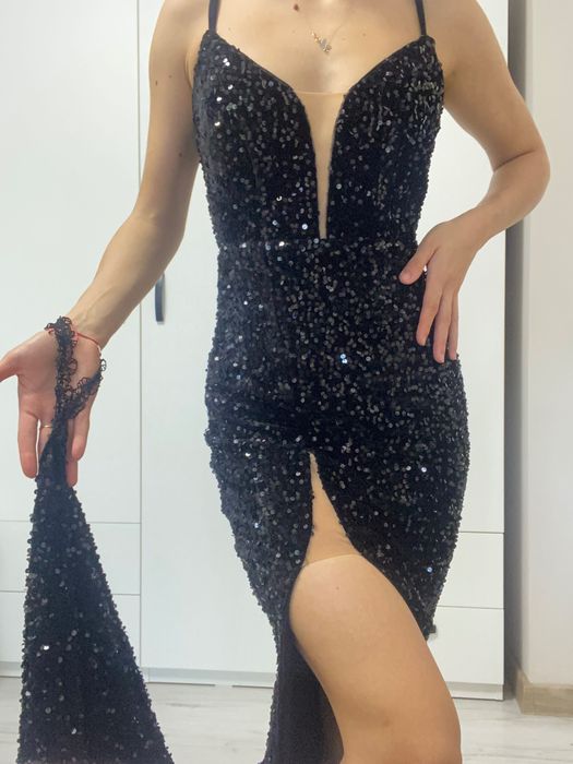 Rochie superbă cu trena