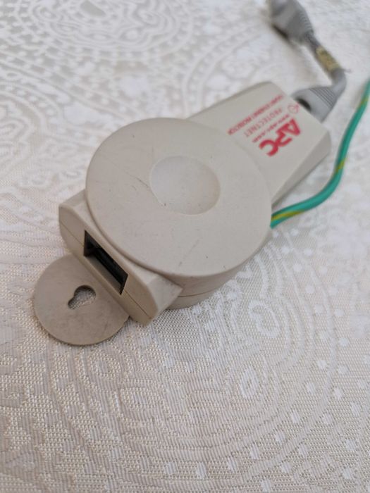 protectie supratensiune retea net APC PNET1G