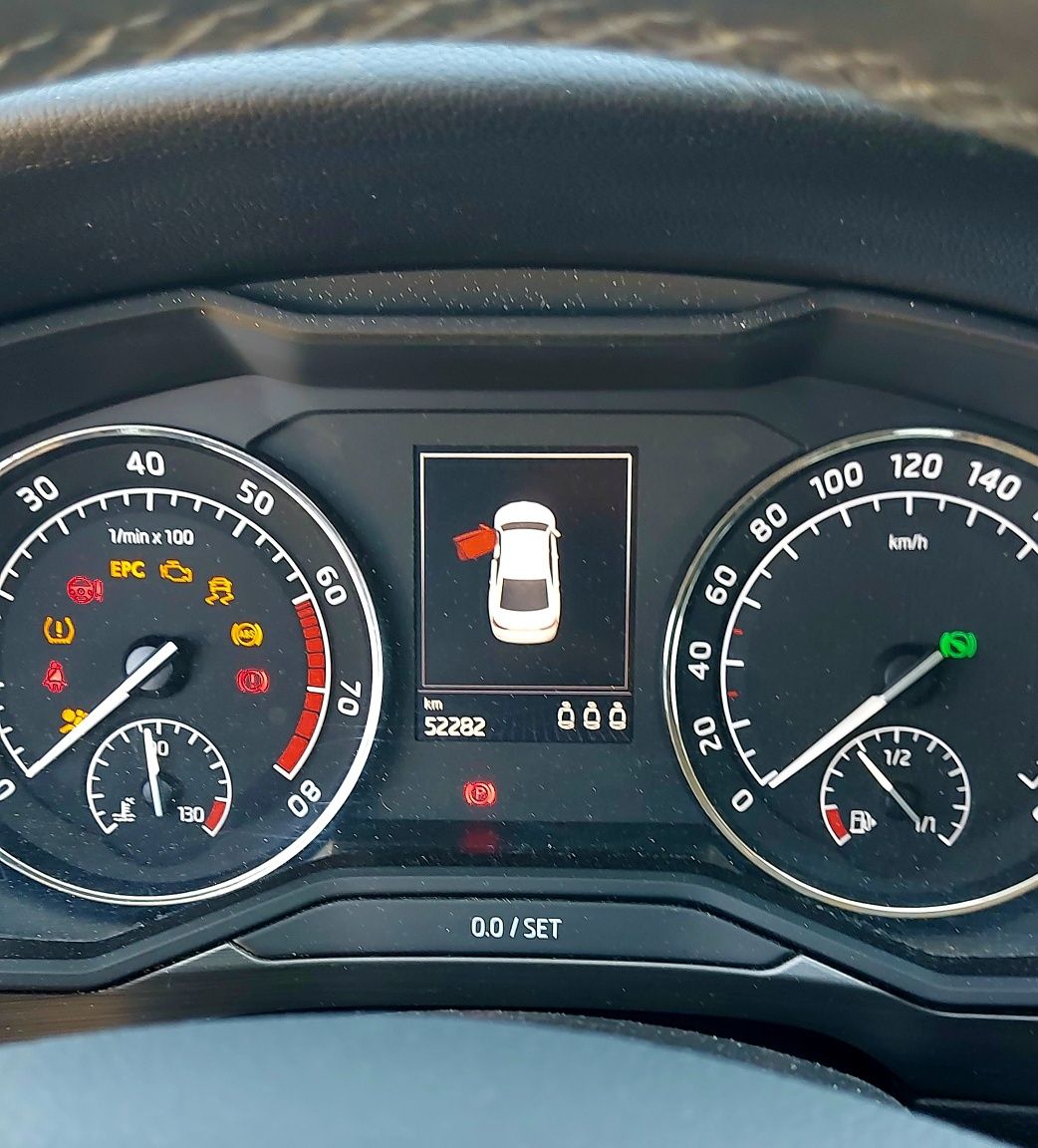 Реални 52.300 KM  Skoda Superb Шкода Суперб 1.8 TSI Bi-Xenon