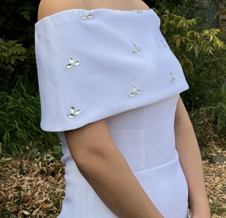 Продам белое платье