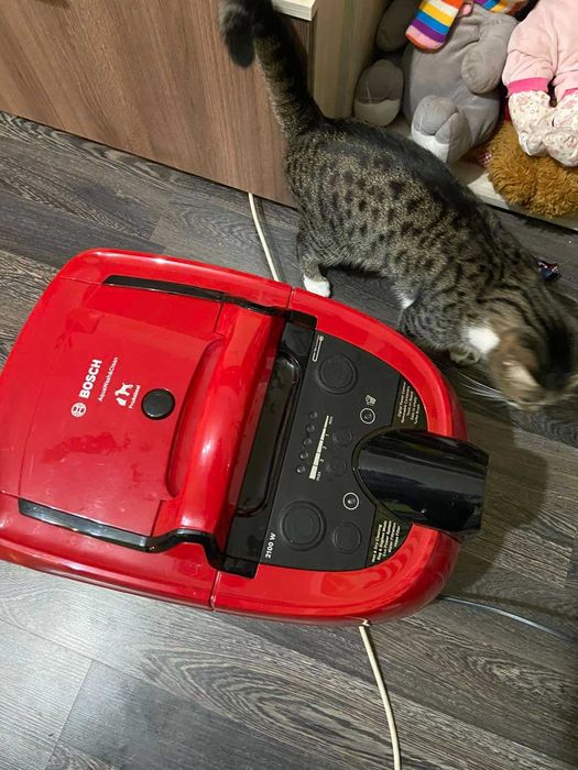 Прахосмукачка BOSCH