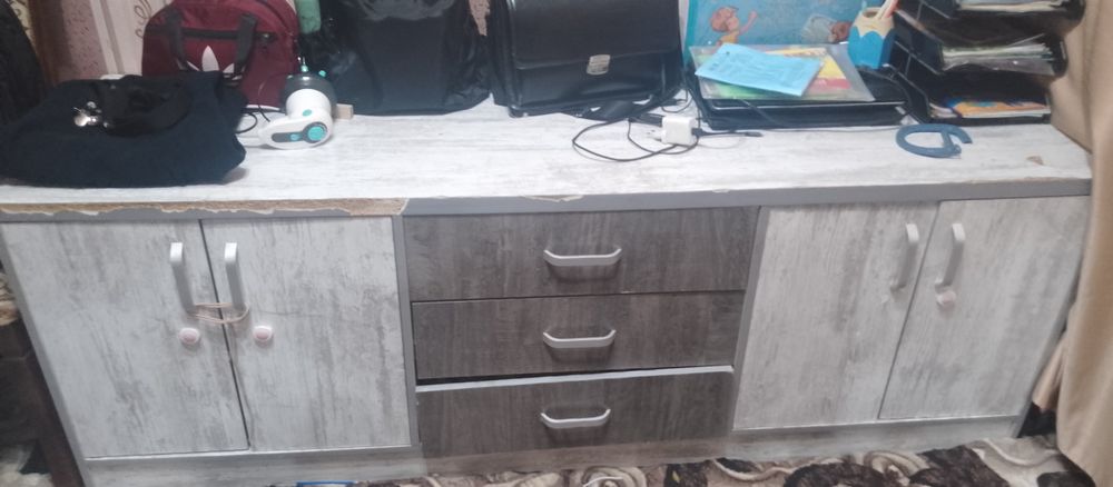 продается комод.