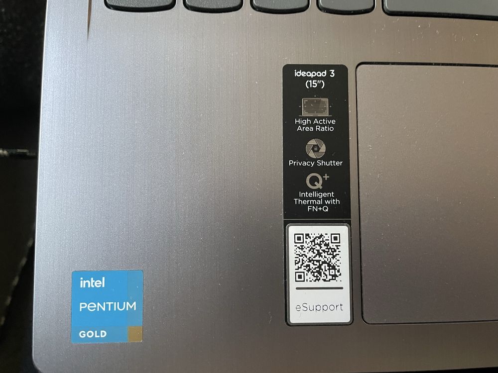 Lenovo IdeaPad 3 (82H8) 15" Инча лаптоп
