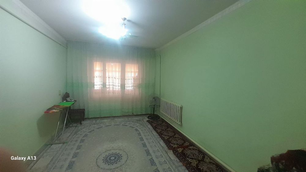 Raysentirda  5 xonali kvartira sotilodi