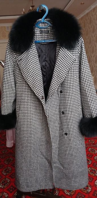 Продаётся пальто  в отличном состоянии