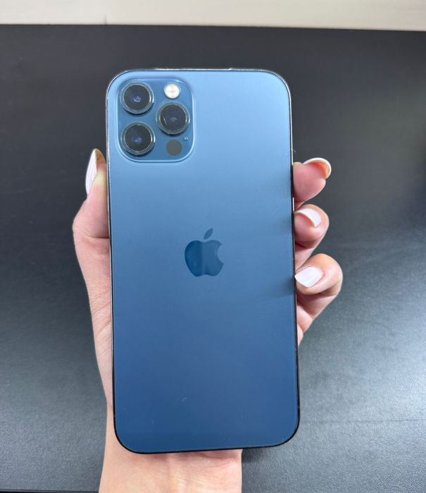 Продам Айфон 12про 128гб