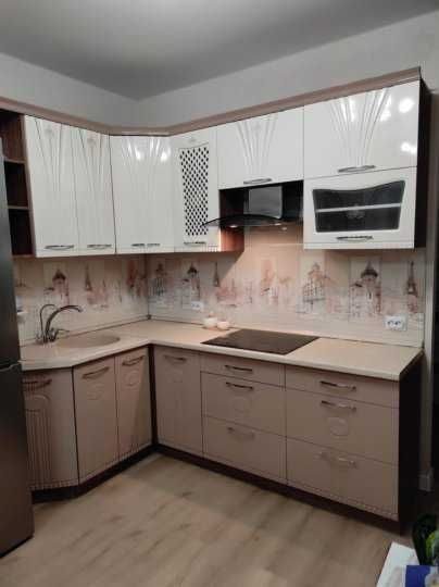 Срочно продам бу кухонный гарнитур с техникой.