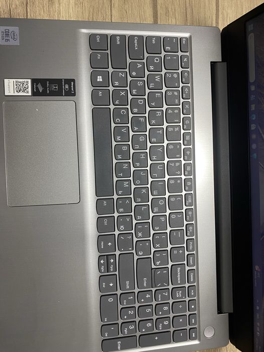 Срочно продаю Lenovo i5-10 поколения