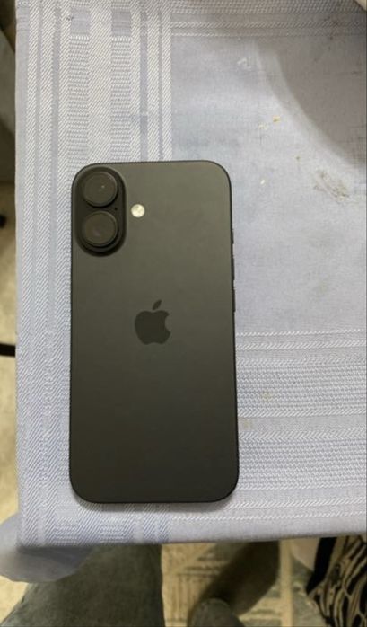 Продаю Iphone 16