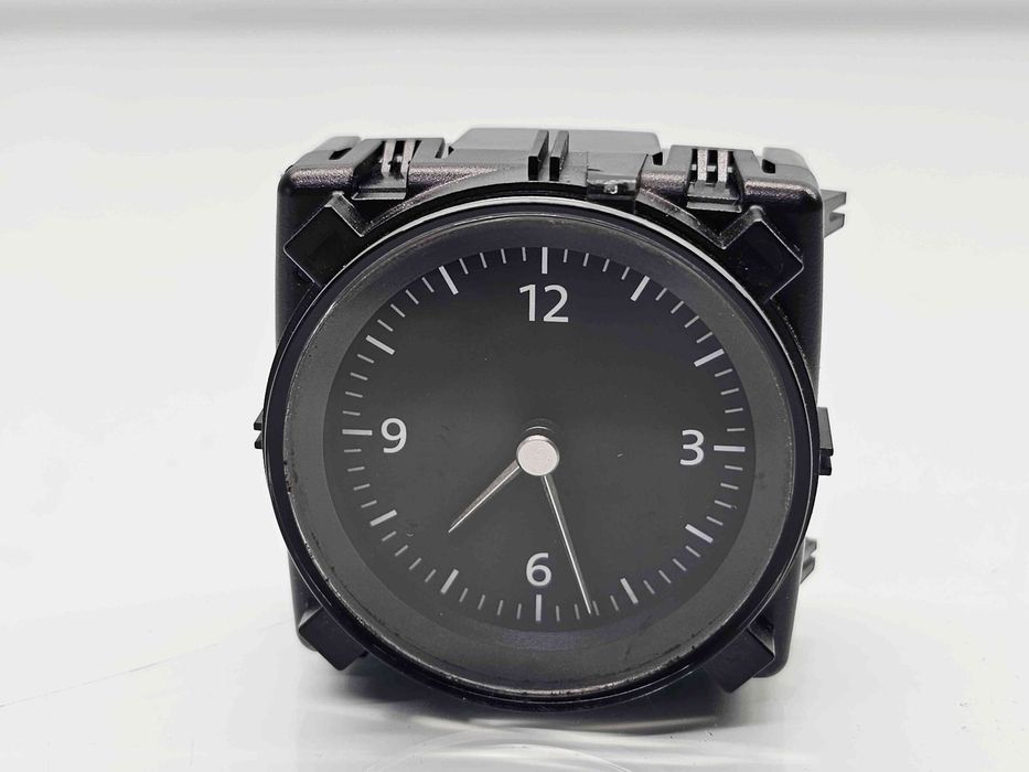 Ceas bord Volkswagen Passat B8 (3G2) [Fabr 2015-prezent] 3G0919204C