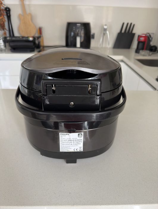 Спешно! Мултикукър Philips HD4749