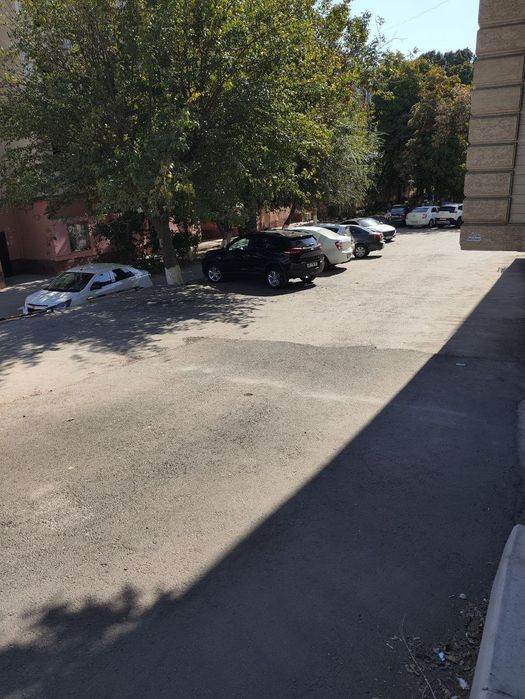 Продается офисное здание Эко базар