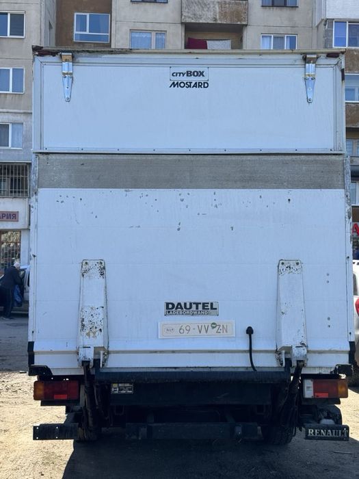 Транспортни услуги. Бус под наем с борд кара се с Б категория до 3.5т.