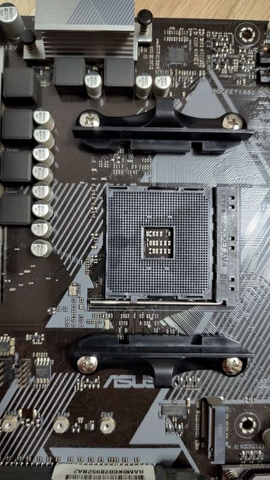 Placa de baza Msi X470/Asus B450 AM4