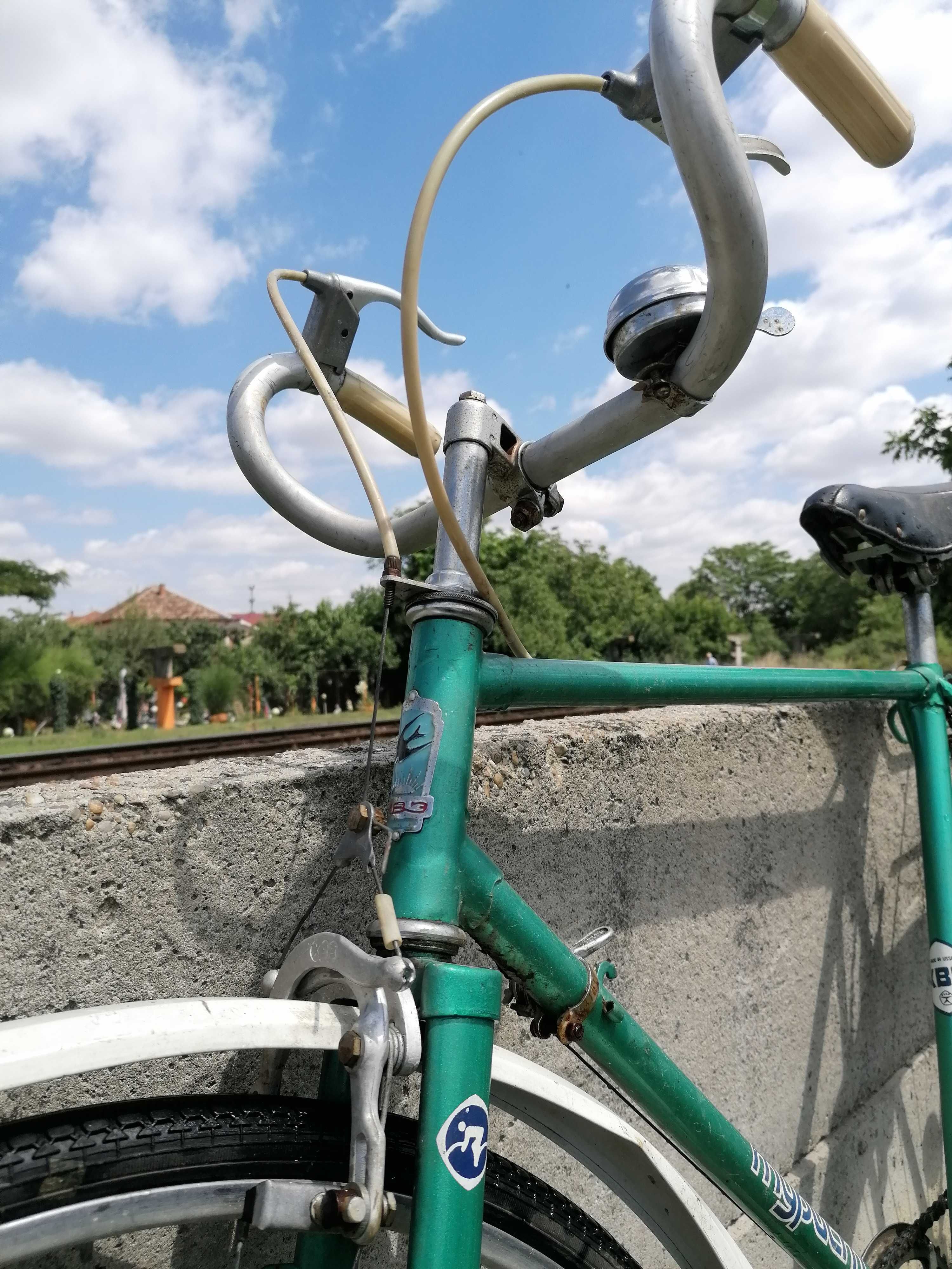 Bicicleta Semicursiera Ruseasca