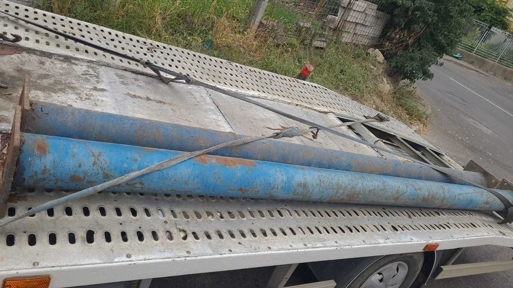Vand 2 stalpi din metal ideali pentru hale ,constructii  310cm / 16 cm