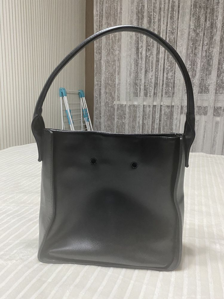 СРОЧНО!!!Продам кожаную сумку