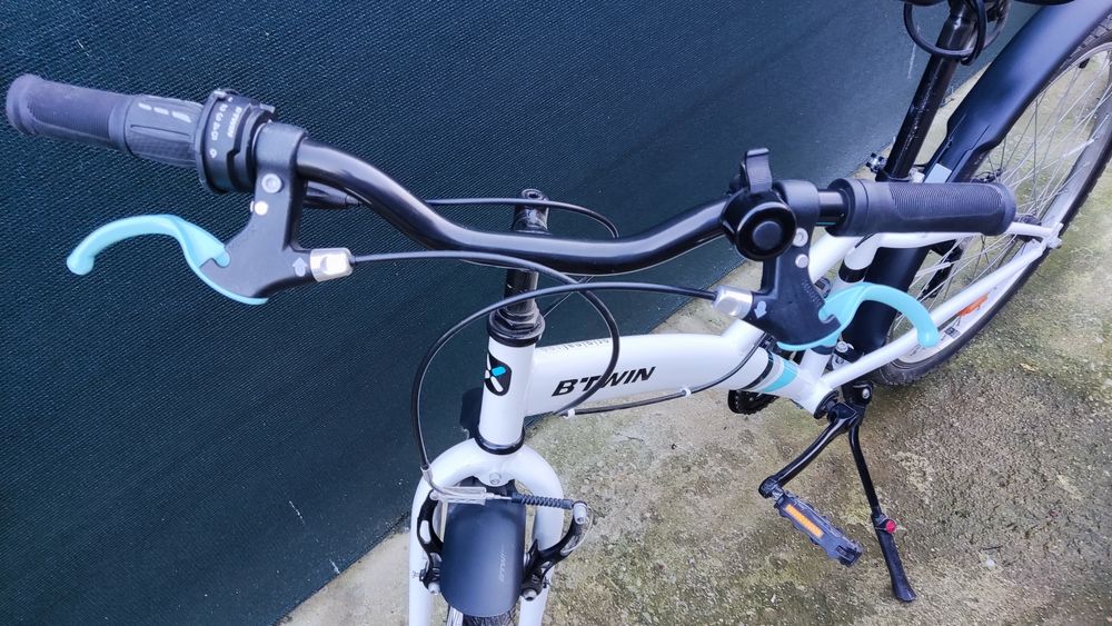 Bicicleta copii Btwin roti 24 inch ca NOUA cadou casca, longboard etc