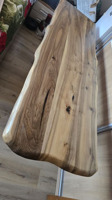 Polița  și blat masa din  lemn masiv esenta tare