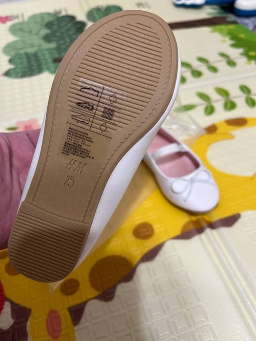 Туфельки балетки новые на девочку