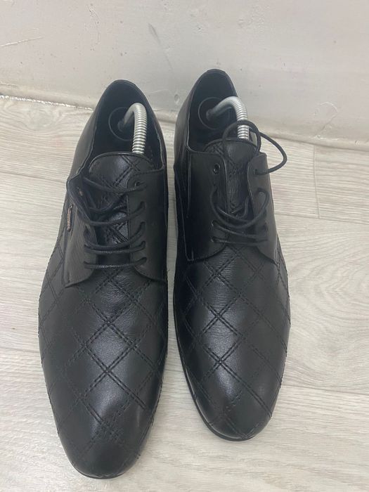 Мужской туфли сатам новый