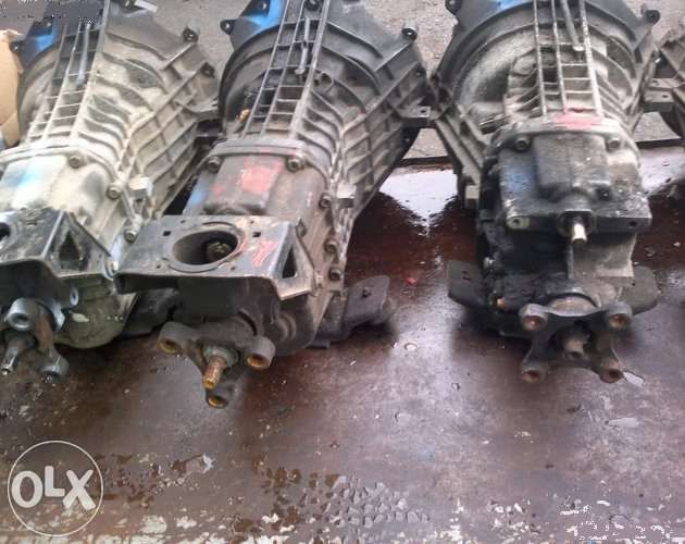 Injectoare Ford Transit motor punte roata dublu piese din dezmembrari