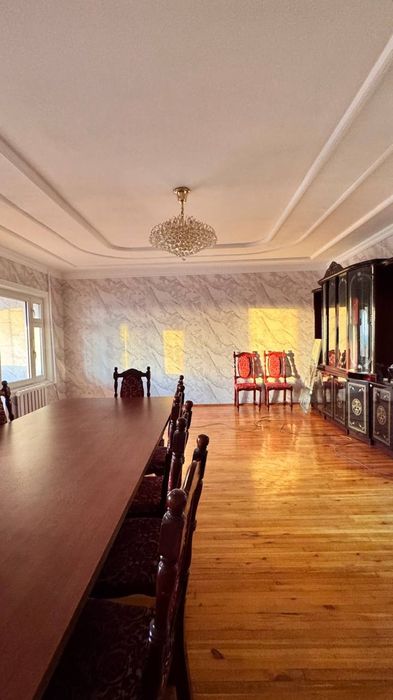 Чилонзор тум. "Ц" квартал. 4хона/8/9.  164м²