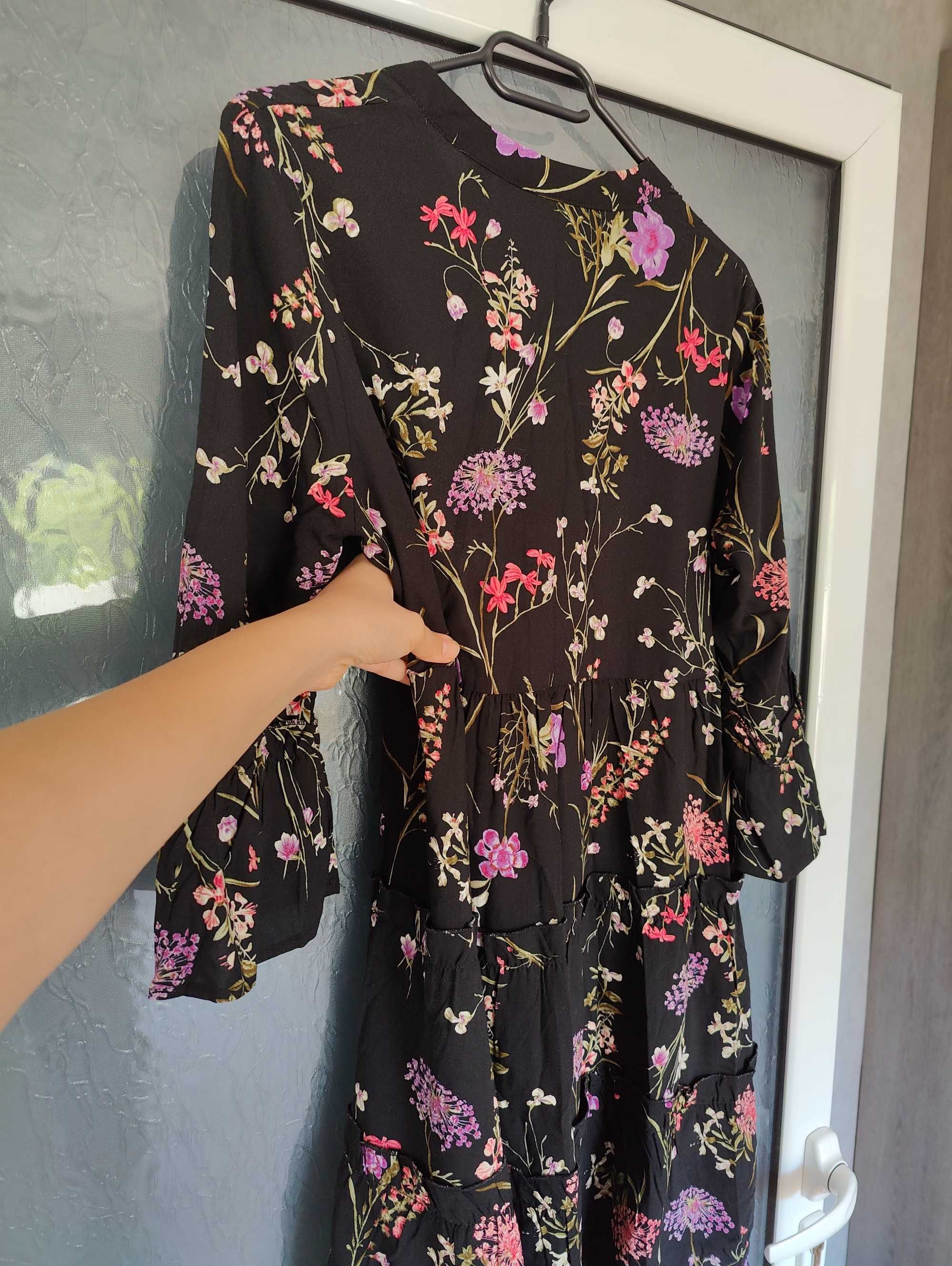Рокля Vero Moda цветя размер М