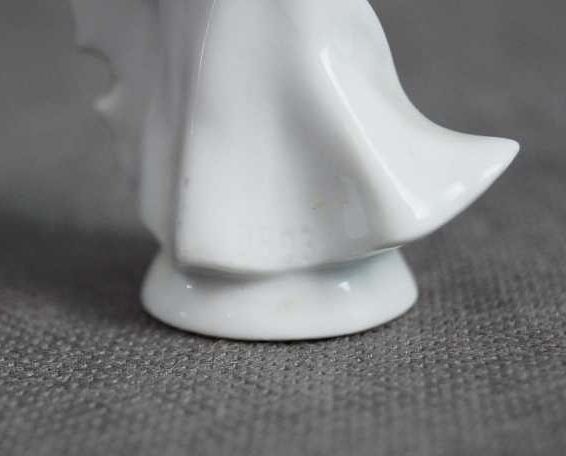 Порцеланов музикален ангел с виолончело Gräfenthal