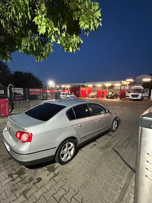 Vând Volkswagen Passat B6, an 2007, 1.9 TDI 105cp,