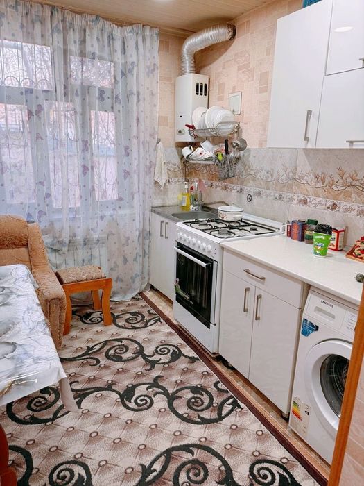 Дом с косметическим ремонтом в Юнусабаде