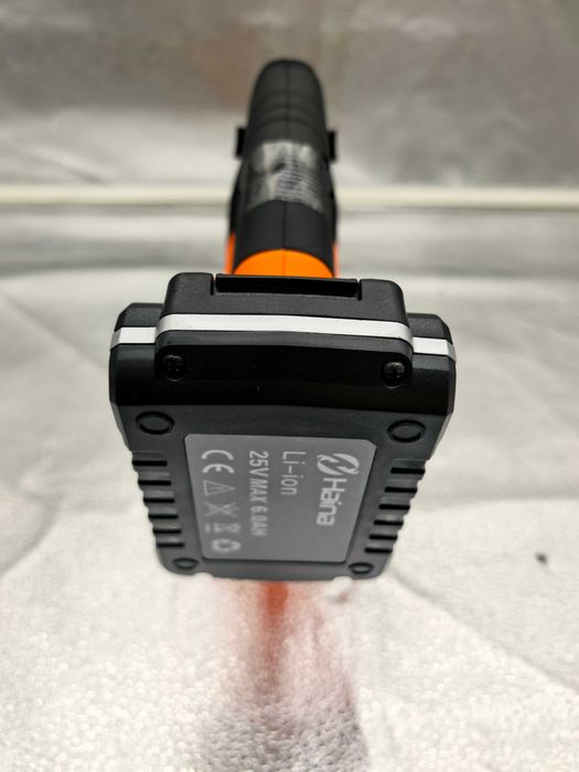 Fierastrau pendular Haina 25V cu 2 acumulatori 349 lei