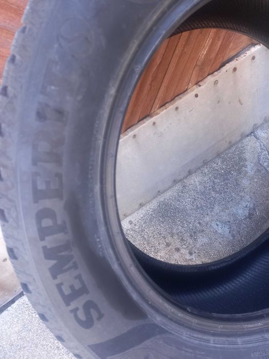 Продавам гуми втора употреба