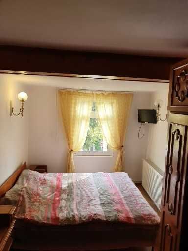 Închiriez  apartament cu 2 camere în Sinaia, Cartier Furnica