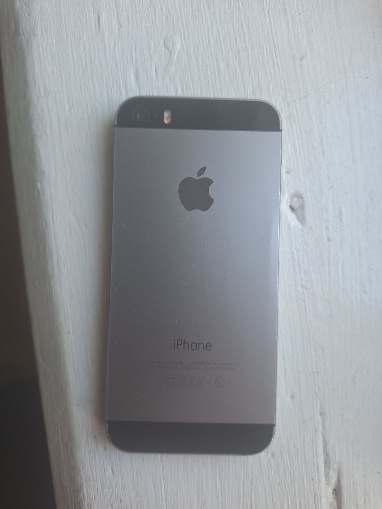 Продаётся Айфон 5s