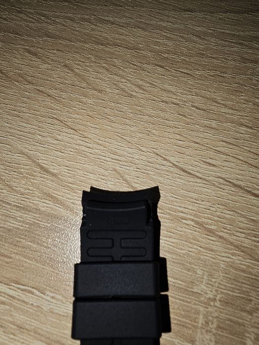 Гумена каишка за часовник 18mm с извит край