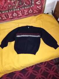 Продаётся детский свитер