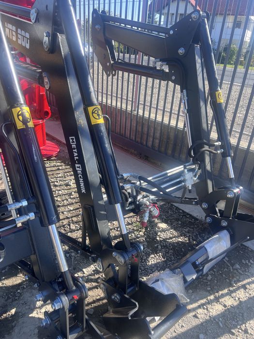 Incarcator tractor u 445  universal 450