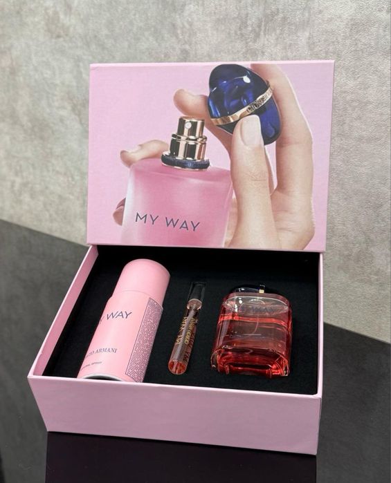This is a gift set of the Giorgio Armani My Way fragrance