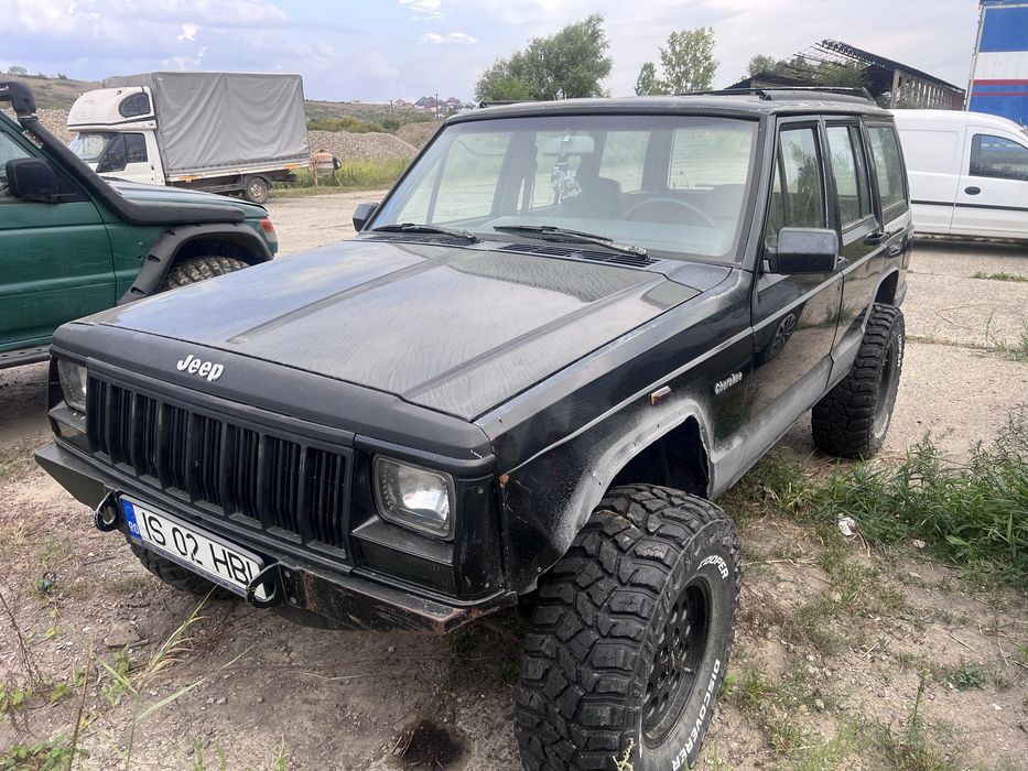 Jeep cherokee 2.5 benzina