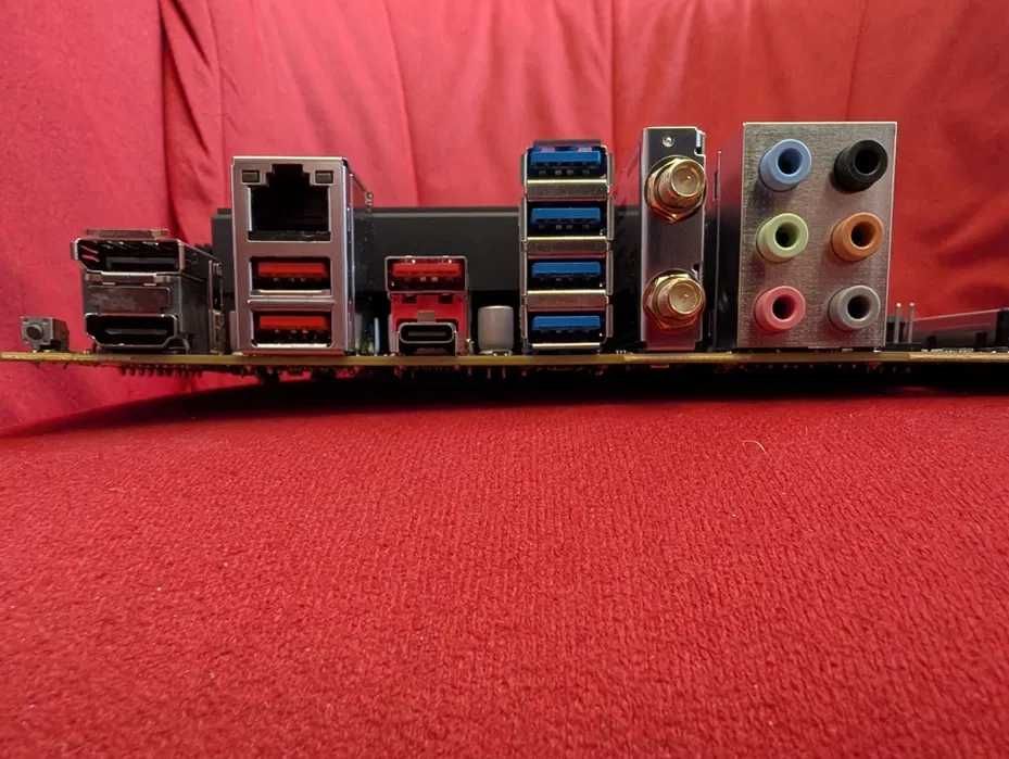 AM5: Ryzen 5 7500F с дънo MSI PRO B650-S с WIFI / опции DDR5 32GB NVMe