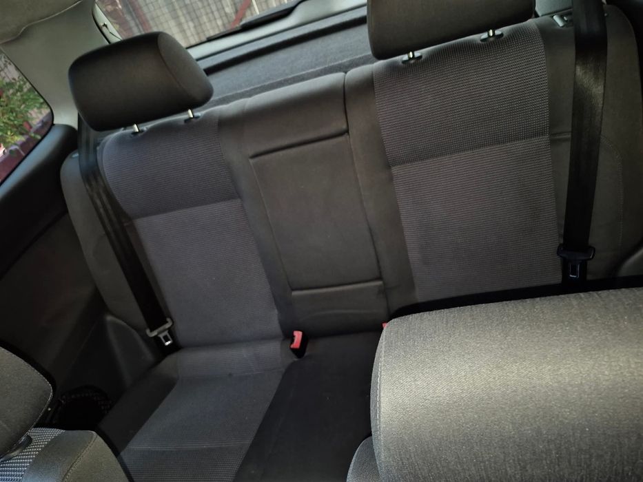 Vând VW Polo 1.4 benzina an 2002