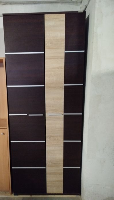 Vând șifonier în două uși