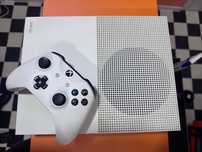 Продается игровая приставка XBOX