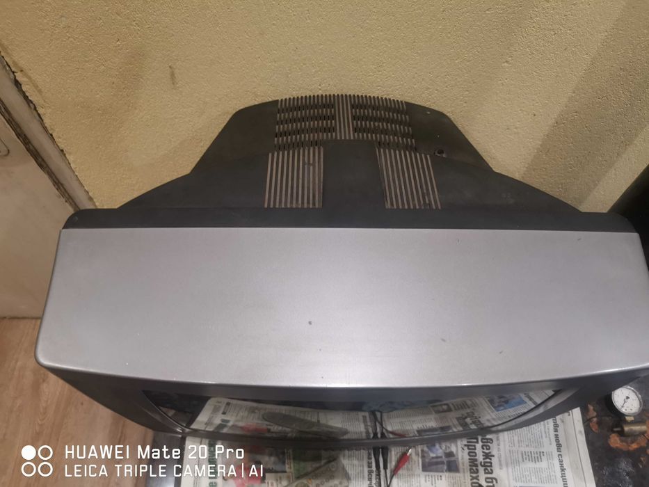 Телевизор LG запазен и работещ