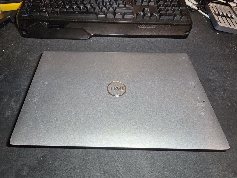 НЕРАБОТЕЩ Dell Latitude 5430 - Core i5-12th Gen - NO RAM - NO SSD