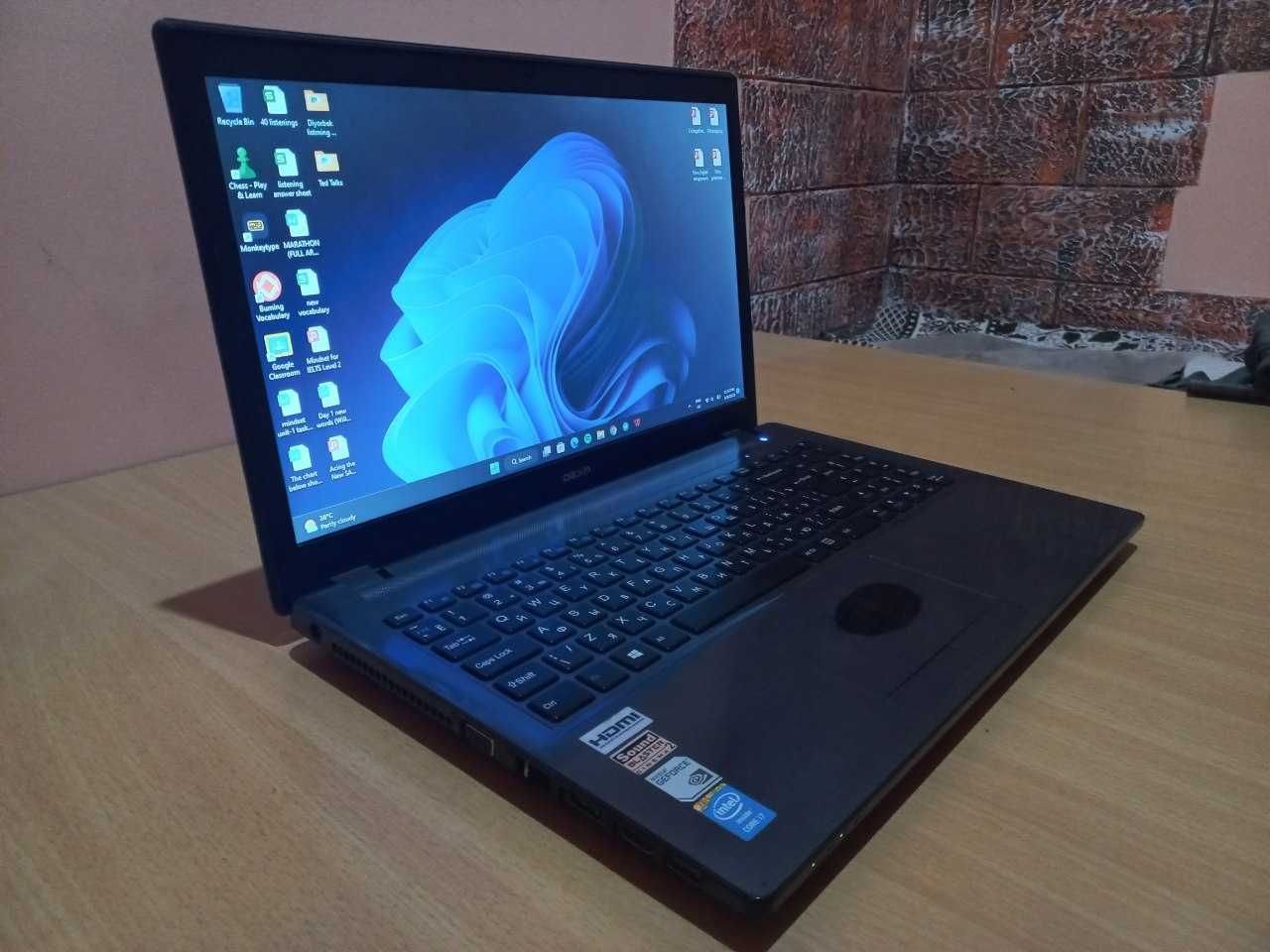 Super DEXP core i7 , 8GB RAM / 500GB ideal noutbuk