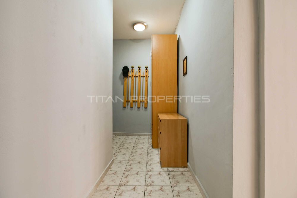 Продава се Тристаен апартамент в София, Център - 80 кв.м за 3000 €/кв.м - Снимка #9