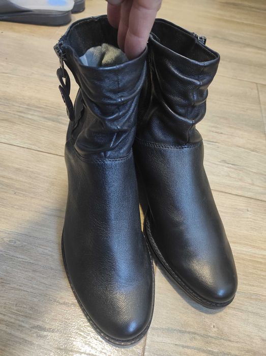 Дамски боти  марка Caprice, Германия